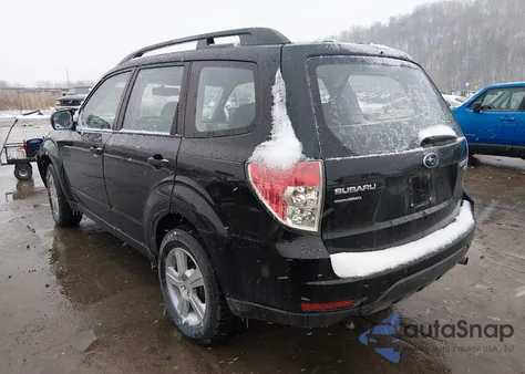 2010 Subaru Forester 2.5X z USA, uszkodzony, nr VIN JF2SH6BC0AH800815